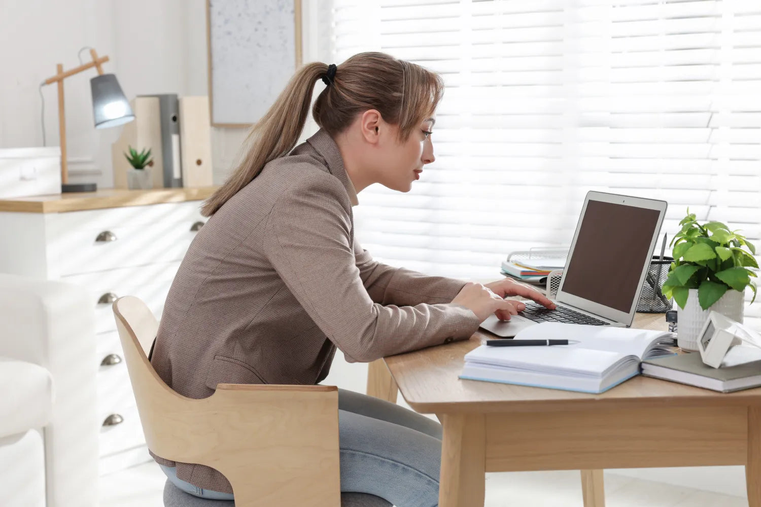 This Is How Poor Posture Results in Back Pain product
