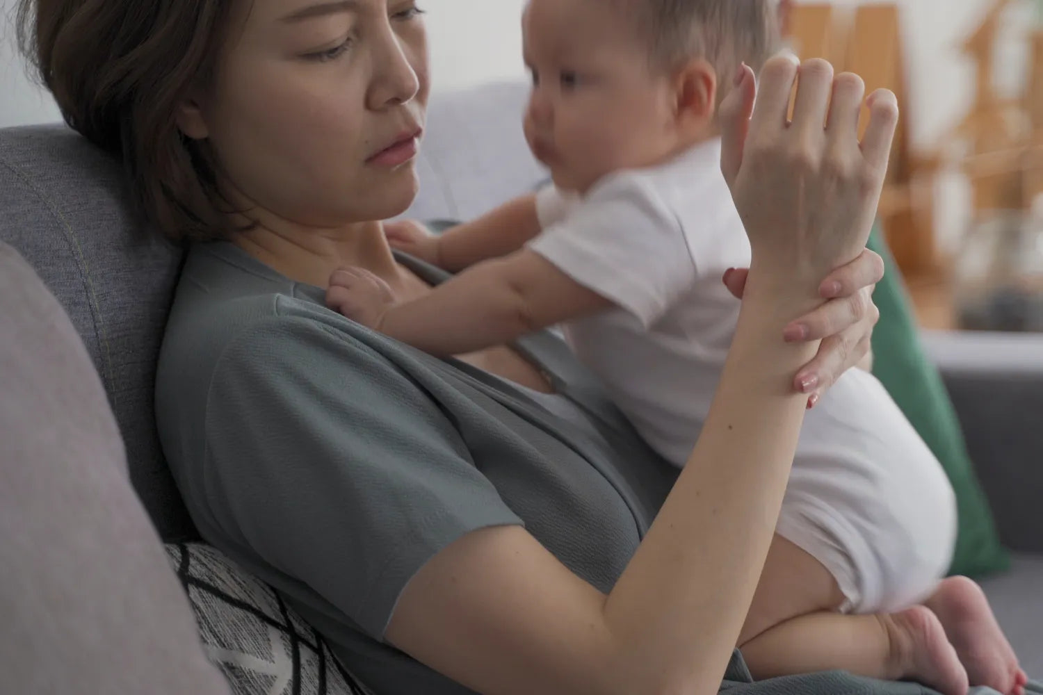 Mother's Wrist: What Is It & What You Can Do product