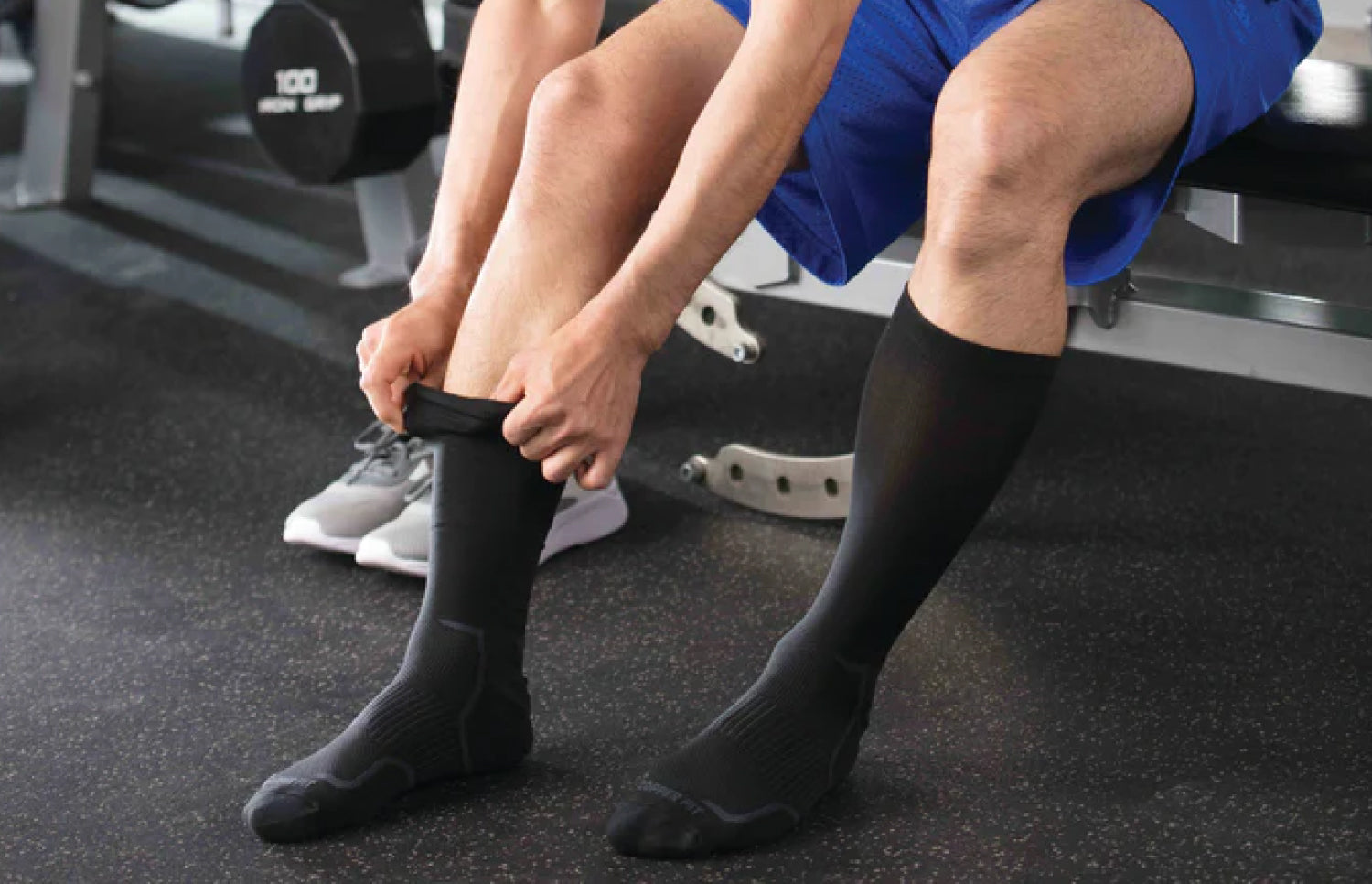 SPORTS COMPRESSION  BEFORE DURING AND AFTER PHYSICAL EFFORTS