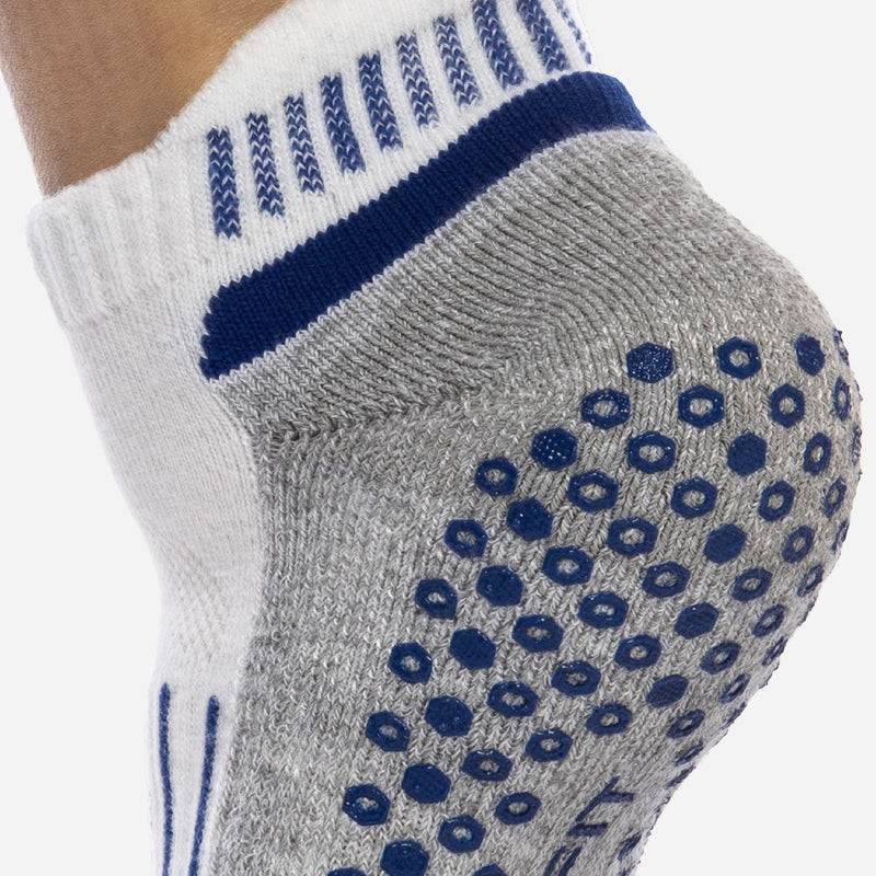 Cushioned Gripper Socks with Arch Compression Copper Fit