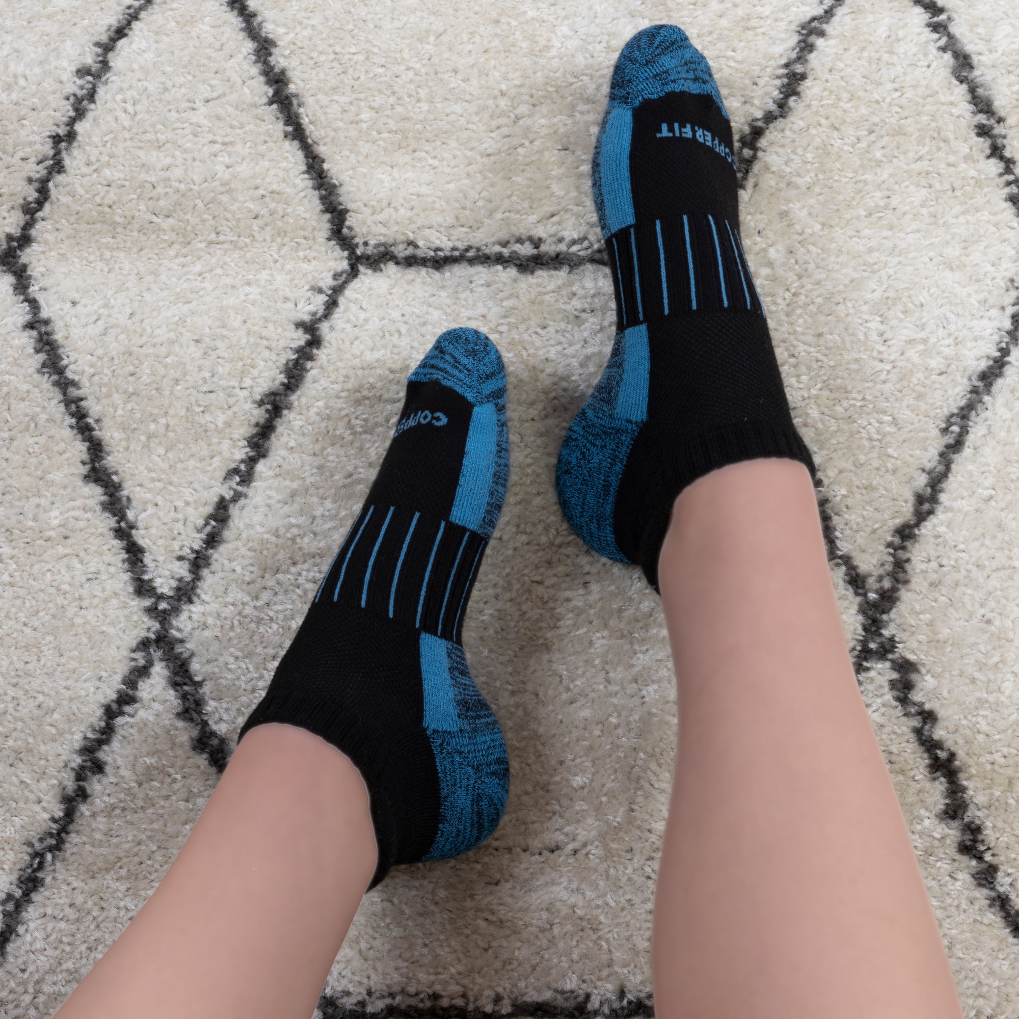 Ankle Length Sport Socks with Arch Compression - Copper Fit