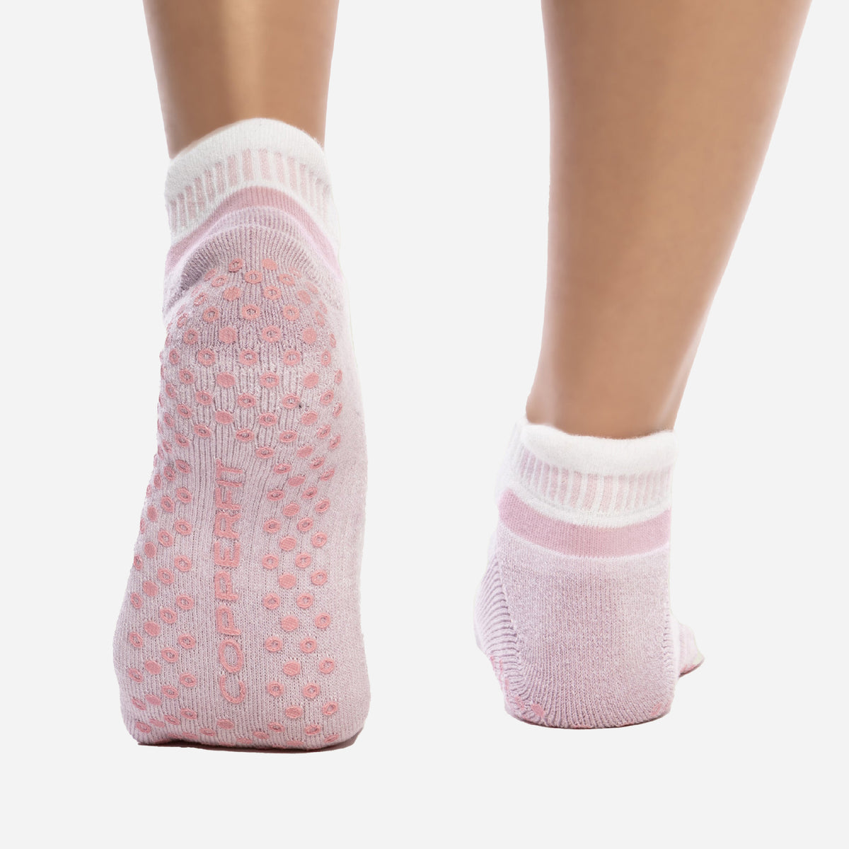 Grip Socks Woman - Socks With Grips,Elastic Comfortable Moisture-Wicking  Warm Gripper Socks For Home Workout Pregnancy Jvan : : Clothing,  Shoes & Accessories